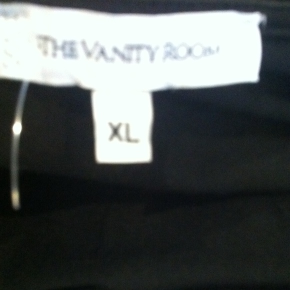 The vanity room dress - Picture 4 of 4